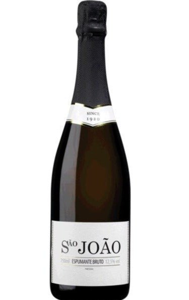 Espumante Bruto, Caves São João, Bairrada, Portugal - Lekker Sapje - Wijn voor mensen met humor