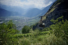 Vignes dans le ciel, wijngaaarden van  Domaine de Beudon, Valais, Zwitserland - Lekker Sapje